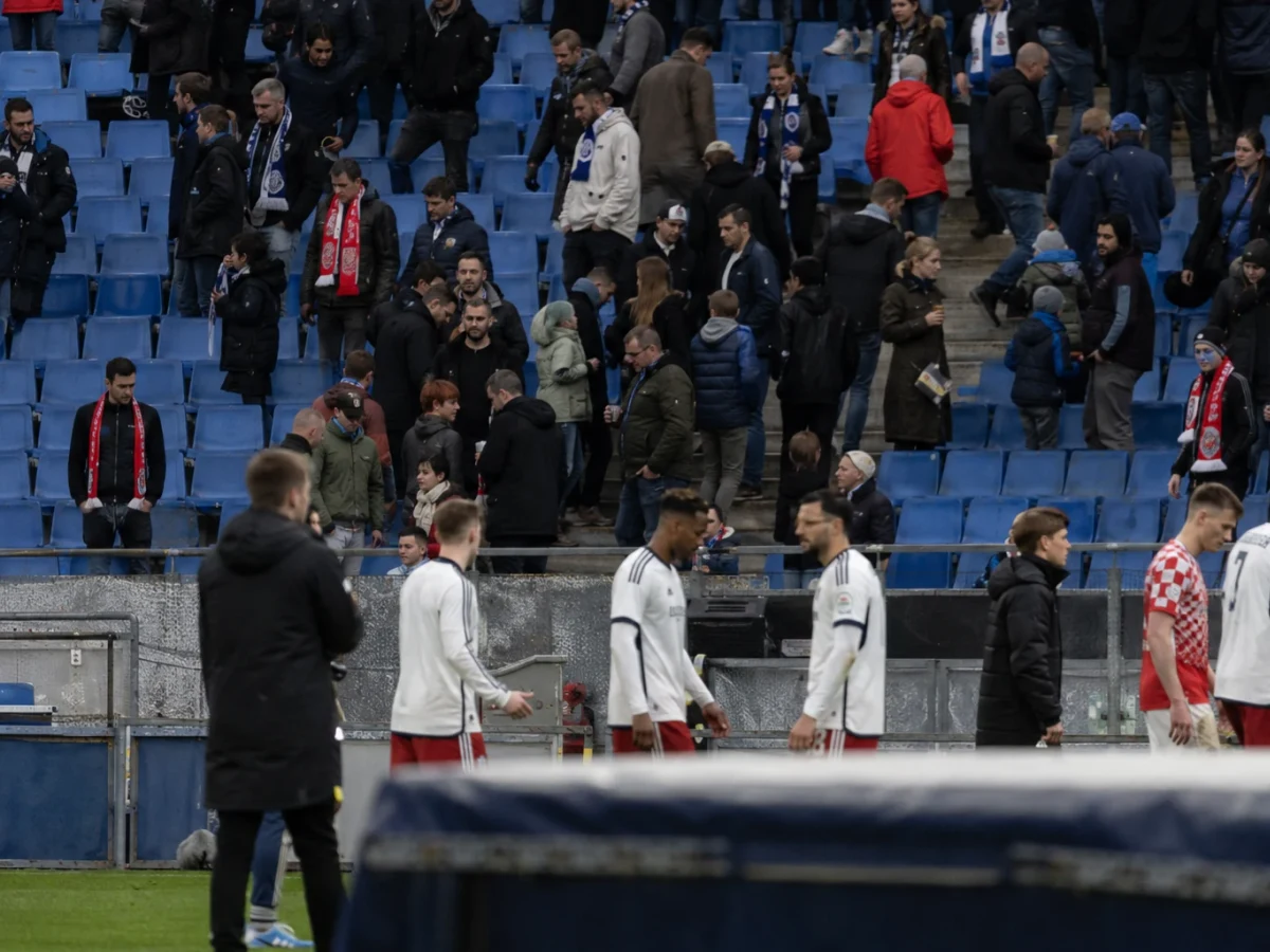 Mainz körde över Hamburger SV på Volksparkstadion