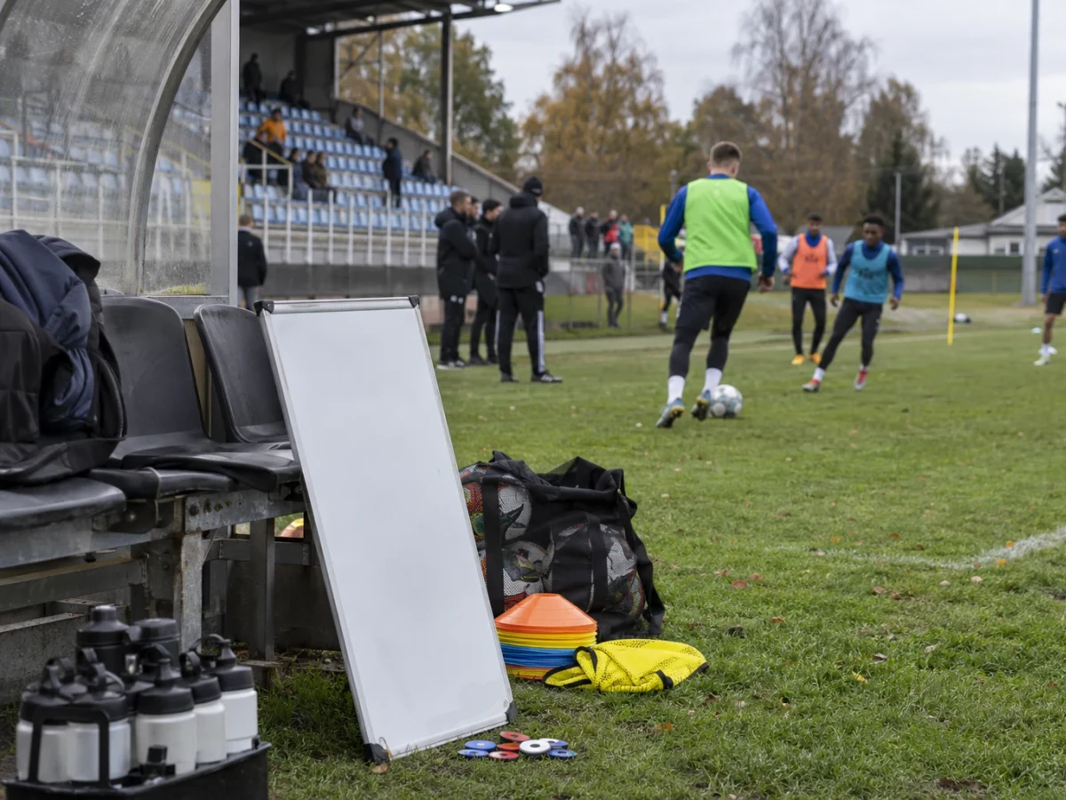 Kovac lyfter lugnet bakom Dortmunds fulla pott